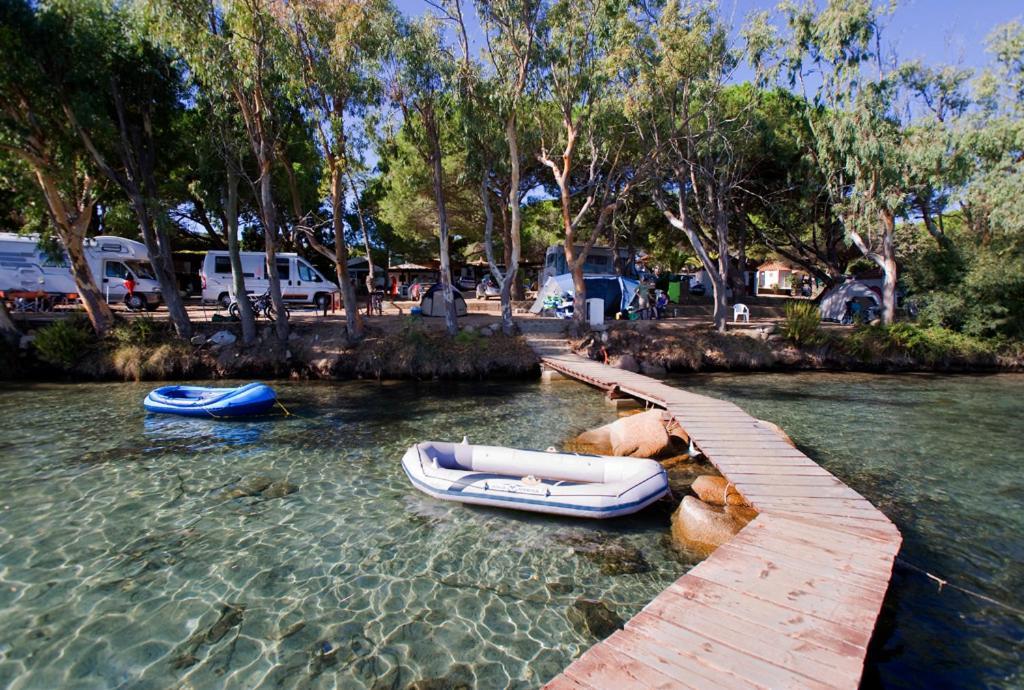 Отель Camping Baia Saraceno Палау Экстерьер фото