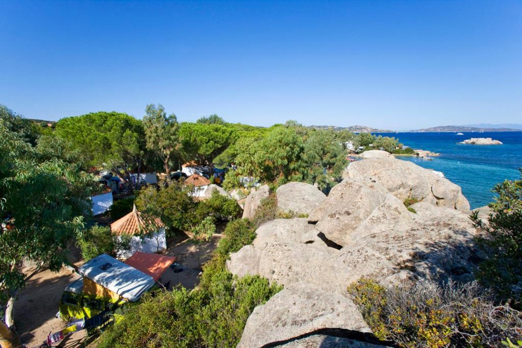Отель Camping Baia Saraceno Палау Экстерьер фото